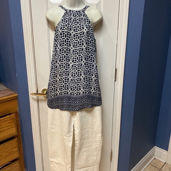 Tacera Womens Top Sz Medium Blue and white Geometric print Tank V neck - Picture 11 of 11